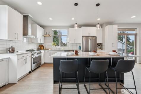8410 17th Avenue SW Seattle WA 98106