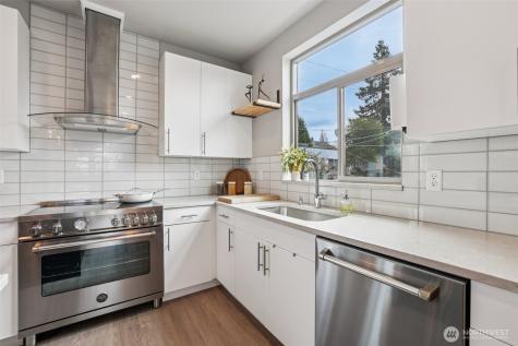 8410 17th Avenue SW Seattle WA 98106