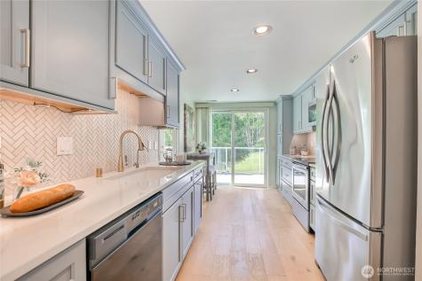 22521 SE 42nd Terrace Issaquah WA 98029