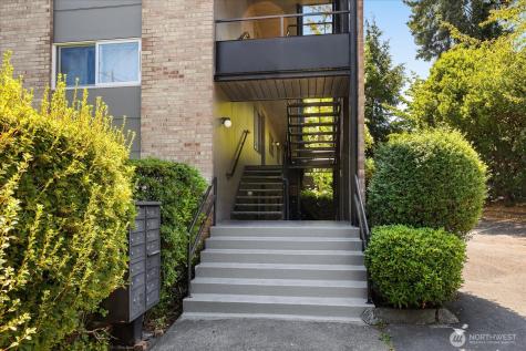 5101 NE 55th Street Seattle WA 98105