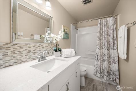 5101 NE 55th Street Seattle WA 98105