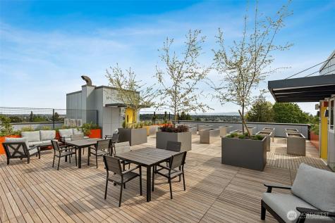 5819 Phinney Avenue N Seattle WA 98103