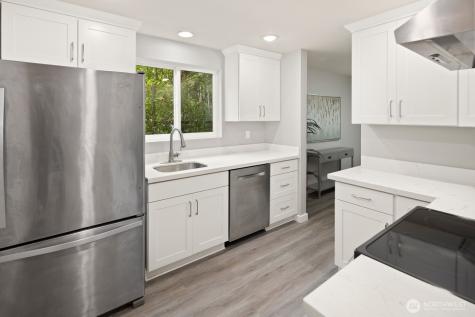 3055 80th Avenue SE Mercer Island WA 98040