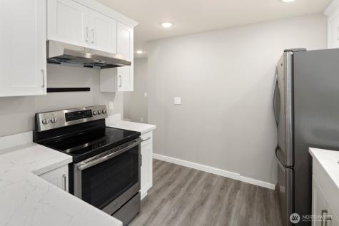 3055 80th Avenue SE Mercer Island WA 98040