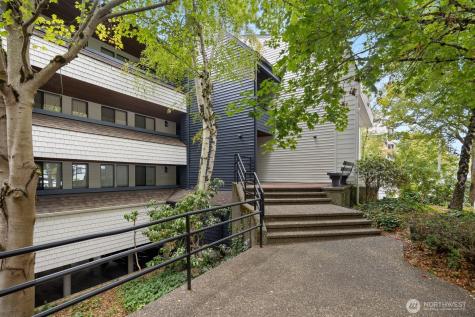 3055 80th Avenue SE Mercer Island WA 98040