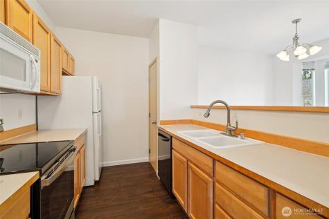 2906 SE 8th Place Renton WA 98058