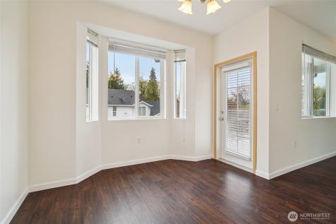 2906 SE 8th Place Renton WA 98058