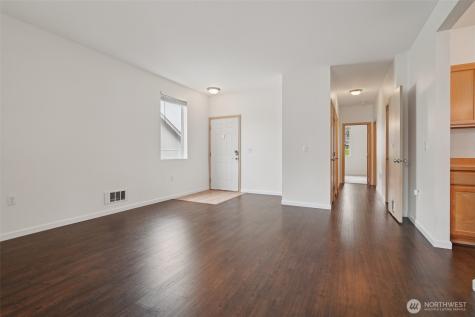 2906 SE 8th Place Renton WA 98058