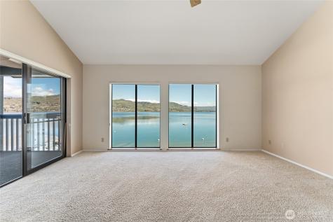 60 S Lakeshore Road Chelan WA 98816