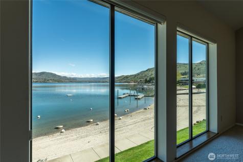 60 S Lakeshore Road Chelan WA 98816