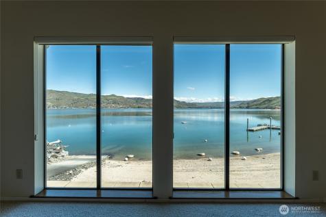 60 S Lakeshore Road Chelan WA 98816