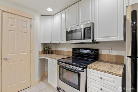 1419 Digby Mount Vernon WA 98274