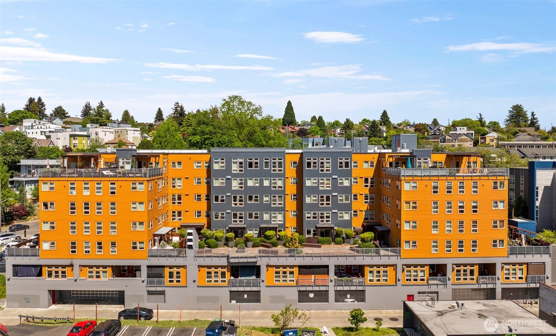 827 Hiawatha Place S Seattle WA 98144