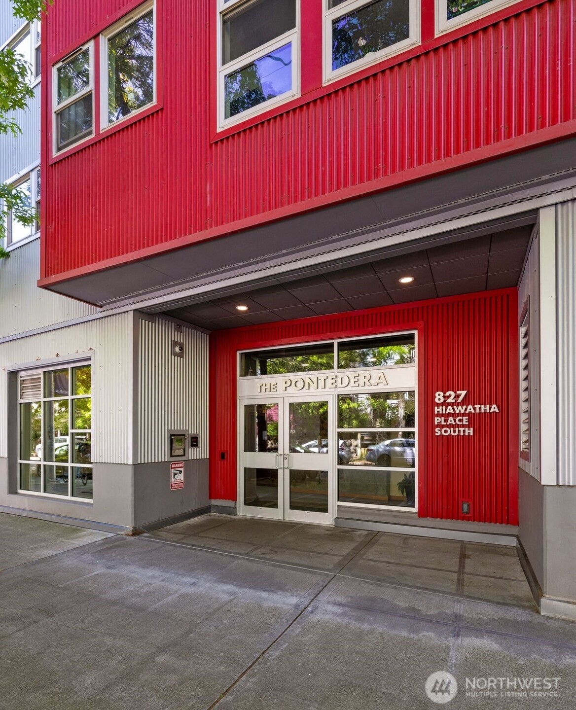 827 Hiawatha Place S Seattle WA 98144