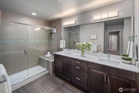 14517 1st Avenue NE Shoreline WA 98155