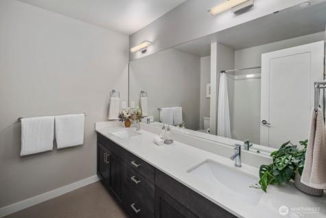 14517 1st Avenue NE Shoreline WA 98155