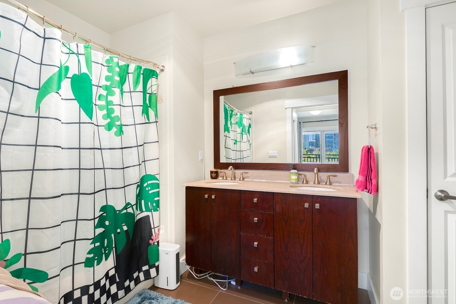699 John Street Seattle WA 98109