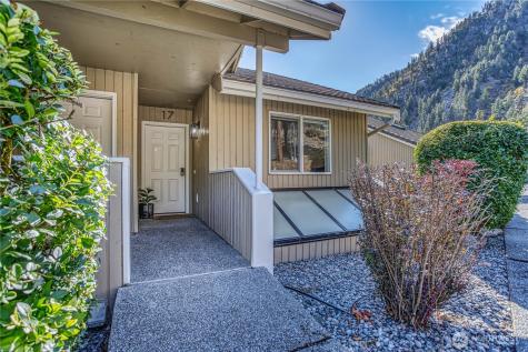 11415 S Lakeshore Road Chelan WA 98816
