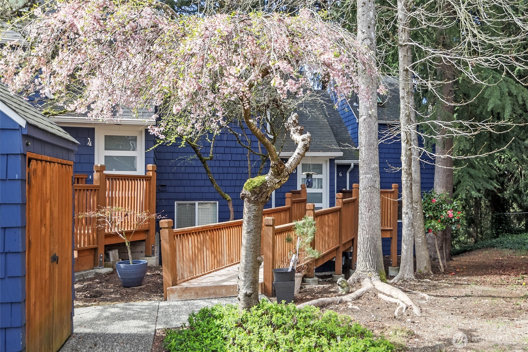 9165 45th Avenue SW Seattle WA 98136