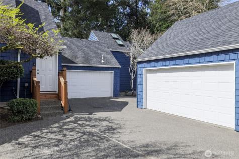 9165 45th Avenue SW Seattle WA 98136