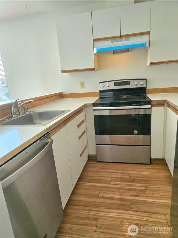 3022 SW Bradford Street Seattle WA 98126