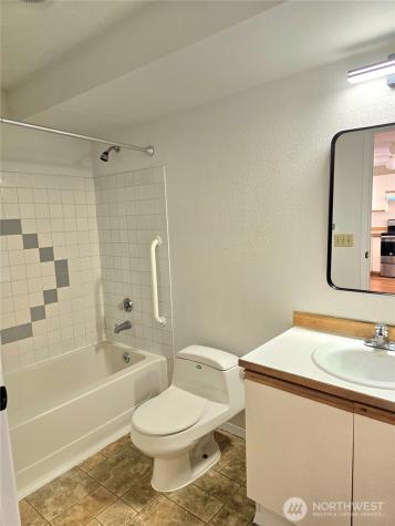 3022 SW Bradford Street Seattle WA 98126