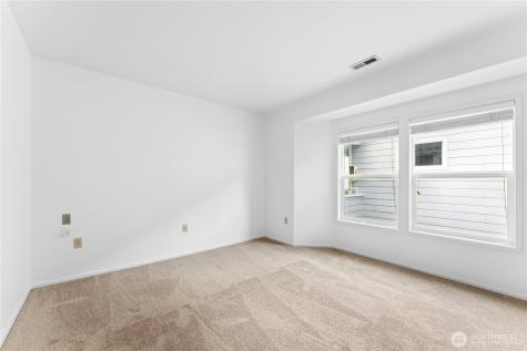22215 SE 42nd Lane Issaquah WA 98029