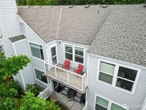 22215 SE 42nd Lane Issaquah WA 98029