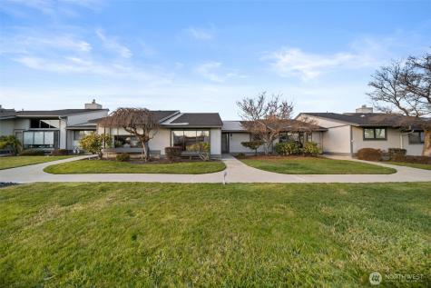 1310 Castlerock Avenue Wenatchee WA 98801