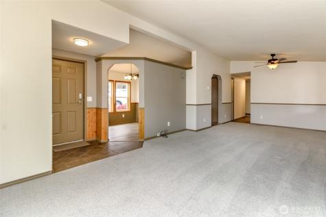 27470 149th Avenue SE Kent WA 98042