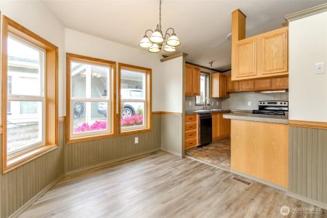 27470 149th Avenue SE Kent WA 98042