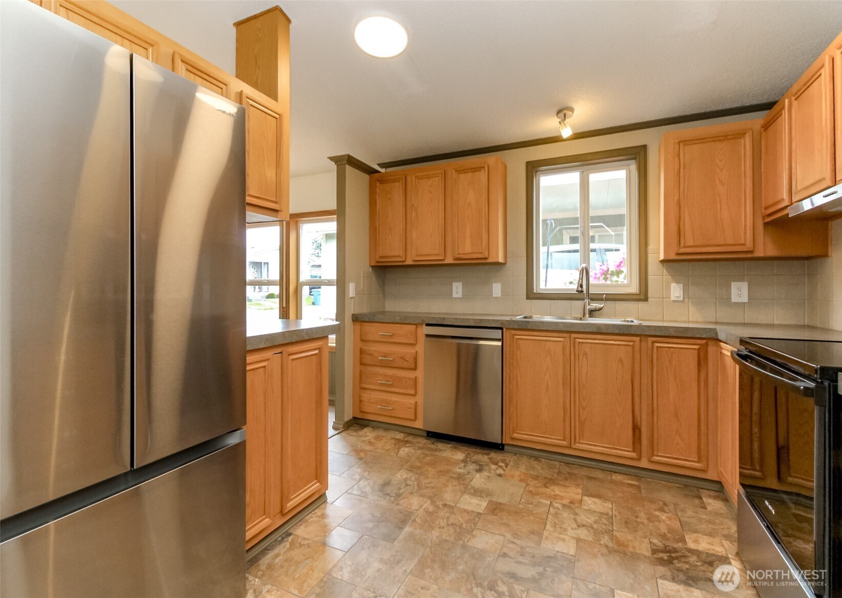 27470 149th Avenue SE Kent WA 98042