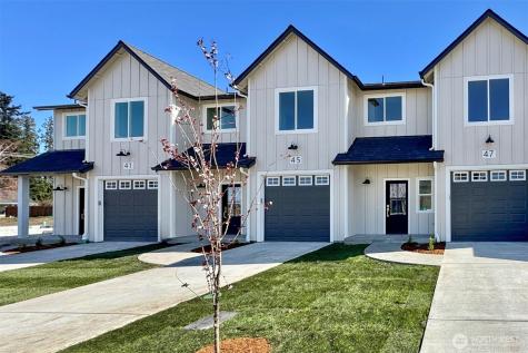 41 Sussex Court Sequim WA 98382