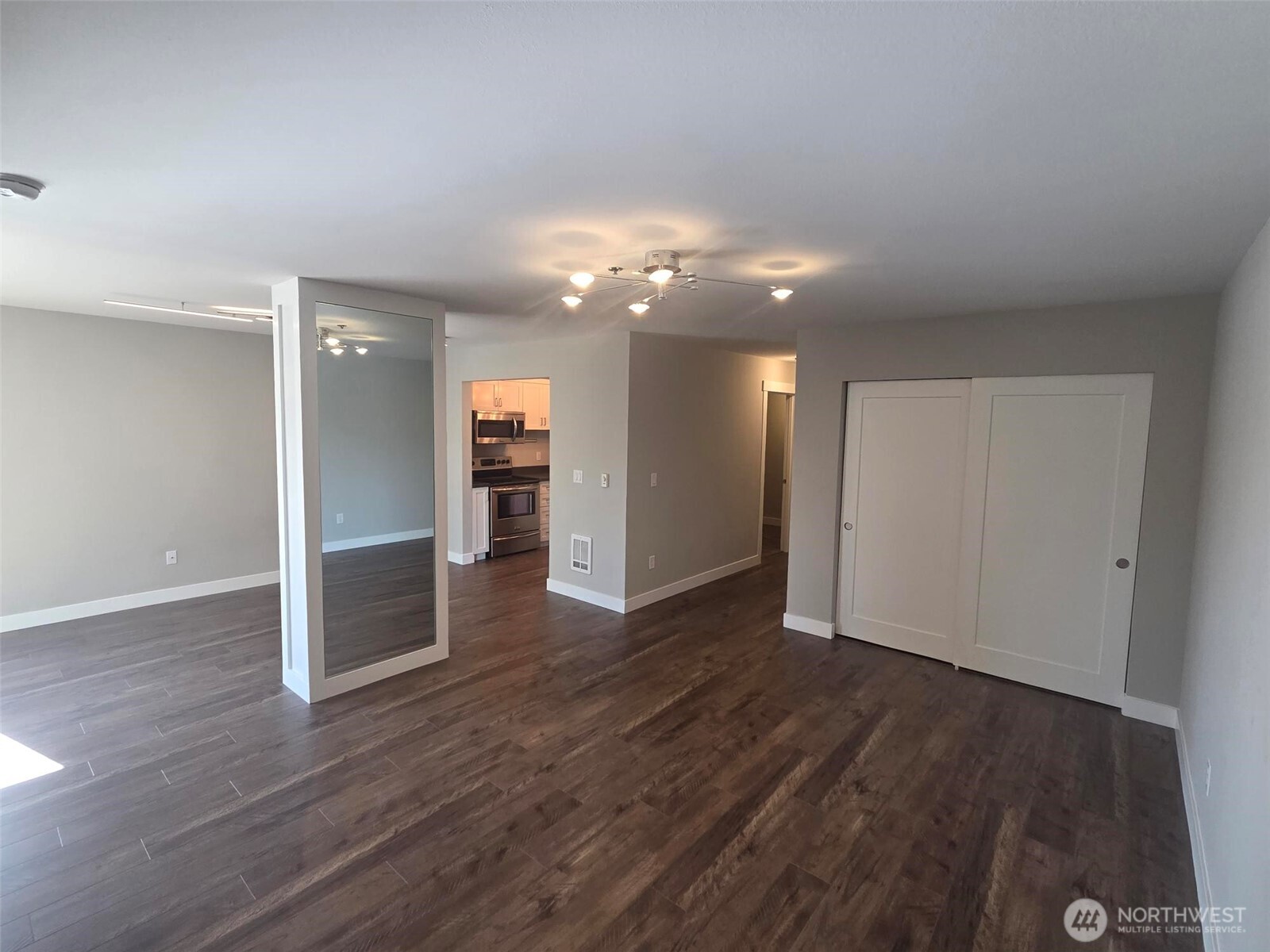 2824 Grand Avenue Everett WA 98201