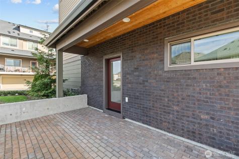 1344 6th Avenue NE Issaquah WA 98029
