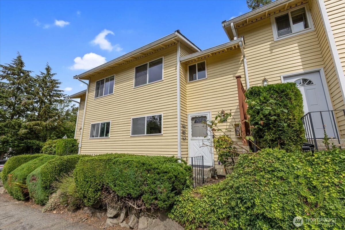 12024 101st Avenue NE Kirkland WA 98034