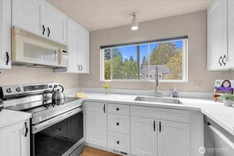 12024 101st Avenue NE Kirkland WA 98034