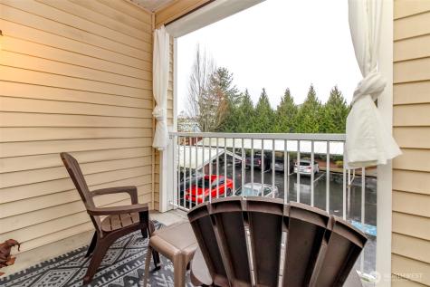 18615 101st Avenue Ct E Puyallup WA 98375