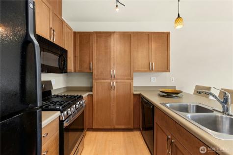 1880 25th Avenue NE Issaquah WA 98029