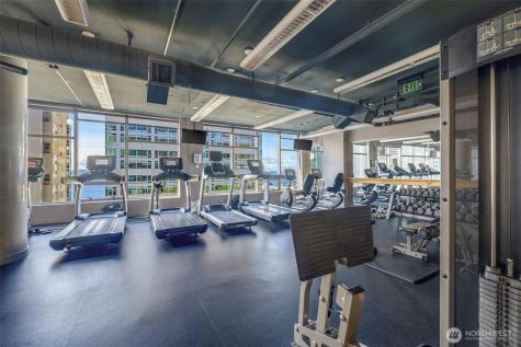 2033 2nd Avenue Seattle WA 98121