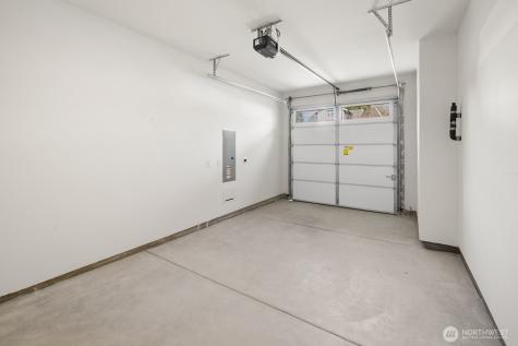 2851 NW 70th Street Seattle WA 98117