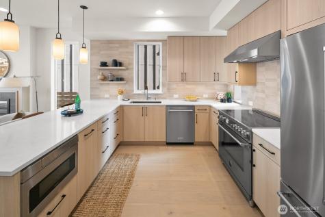 2851 NW 70th Street Seattle WA 98117