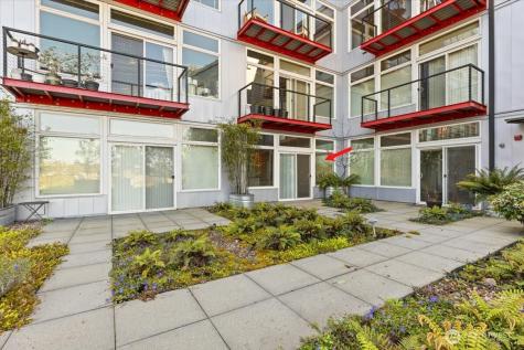 2960 Eastlake Avenue E Seattle WA 98102