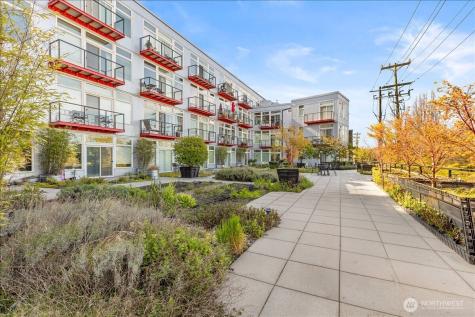 2960 Eastlake Avenue E Seattle WA 98102