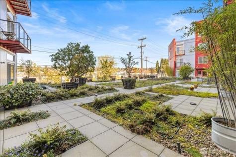 2960 Eastlake Avenue E Seattle WA 98102