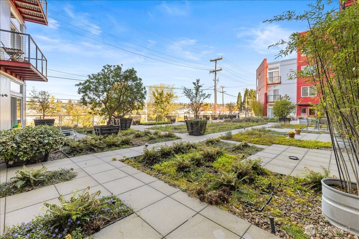 2960 Eastlake Avenue E Seattle WA 98102