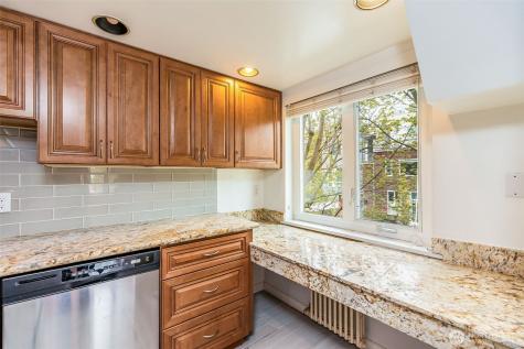 1800 Taylor Avenue N Seattle WA 98109