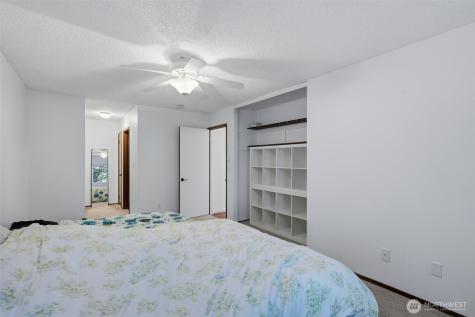 10457 Des Moines Memorial Drive S Seattle WA 98168