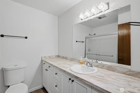 10457 Des Moines Memorial Drive S Seattle WA 98168