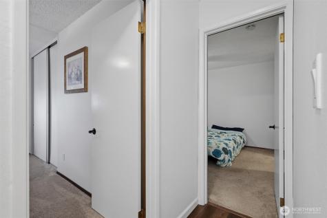10457 Des Moines Memorial Drive S Seattle WA 98168